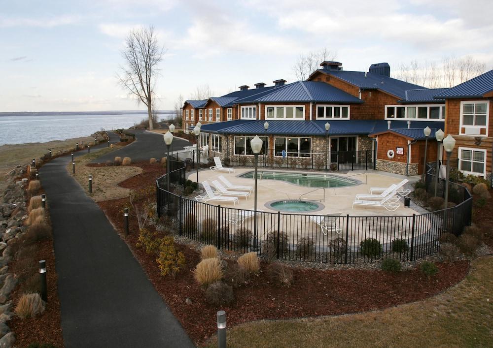 River Lodge And Grill photo 69