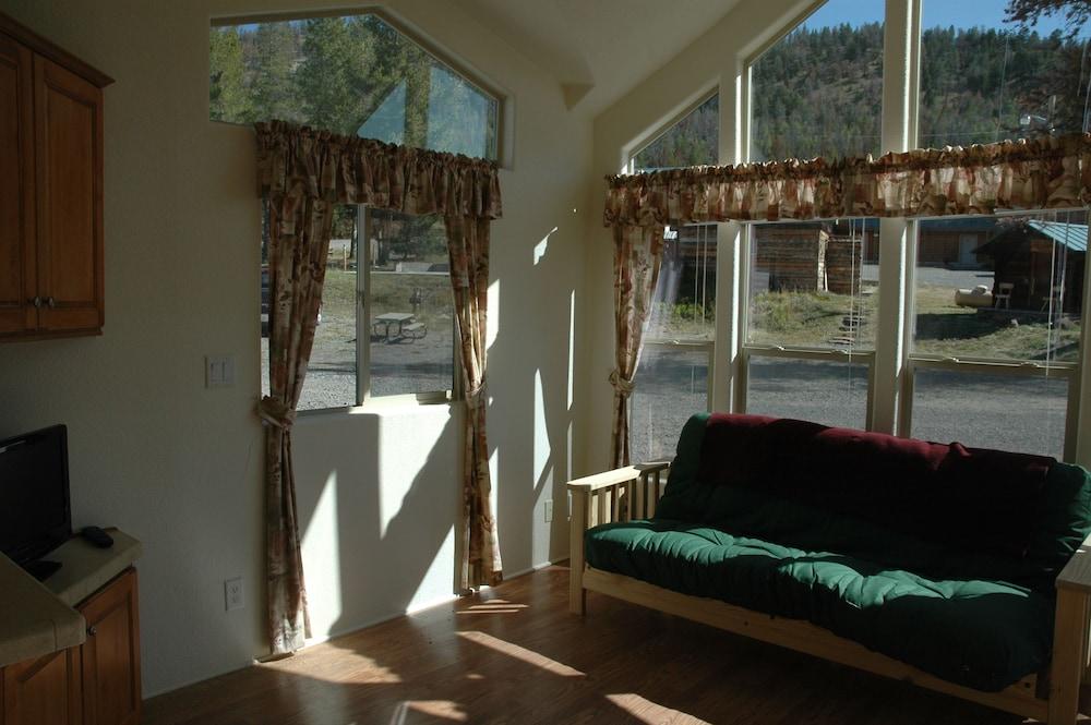 Lava Mountain Lodge photo 26