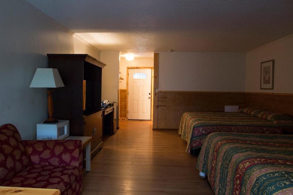 King Hendrick Motel photo 16