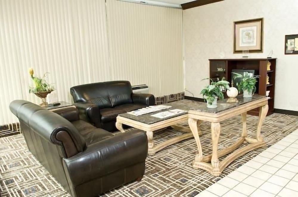 Guest Lodge Pageland photo 27