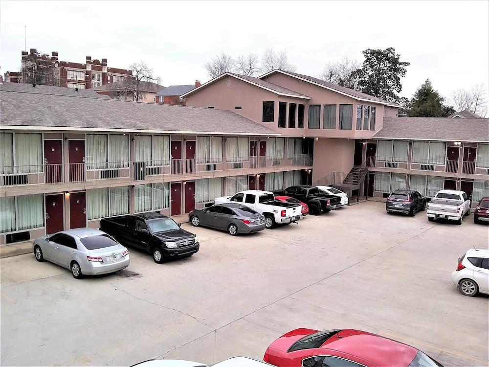 All Seasons Lodge photo 30