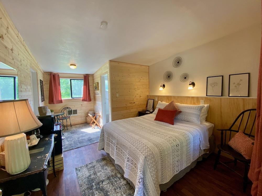 Emerald Valley Inn photo 4