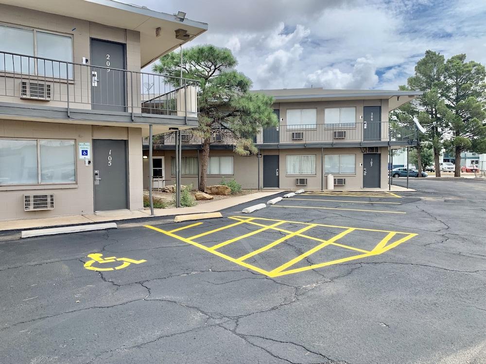 Rodeway Inn Midland South photo 44