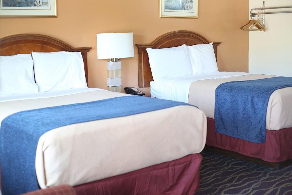 Cozy Corner Motel photo 15