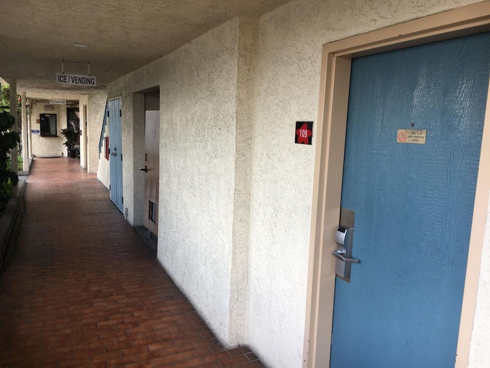 Bellflower Travel Inn photo 33