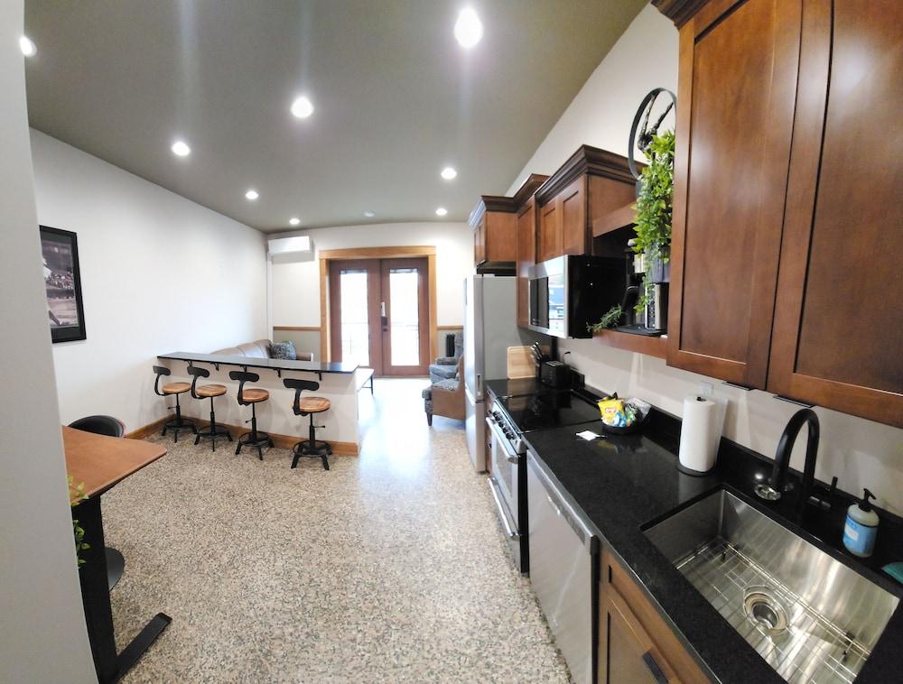 The Lodge Luxury Suites photo 24