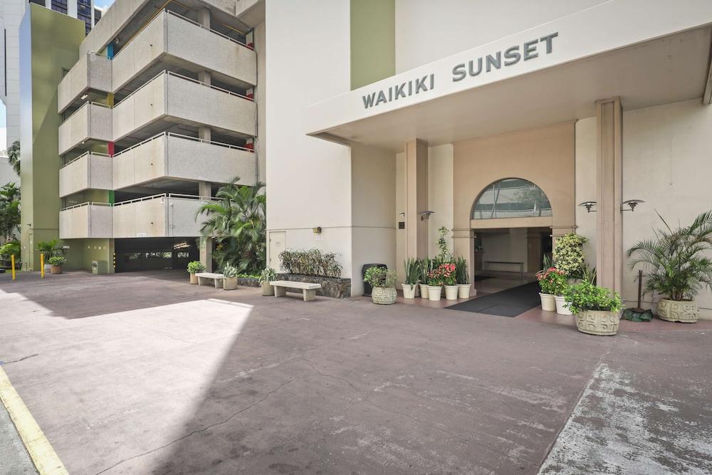 Aston Waikiki Sunset photo 88
