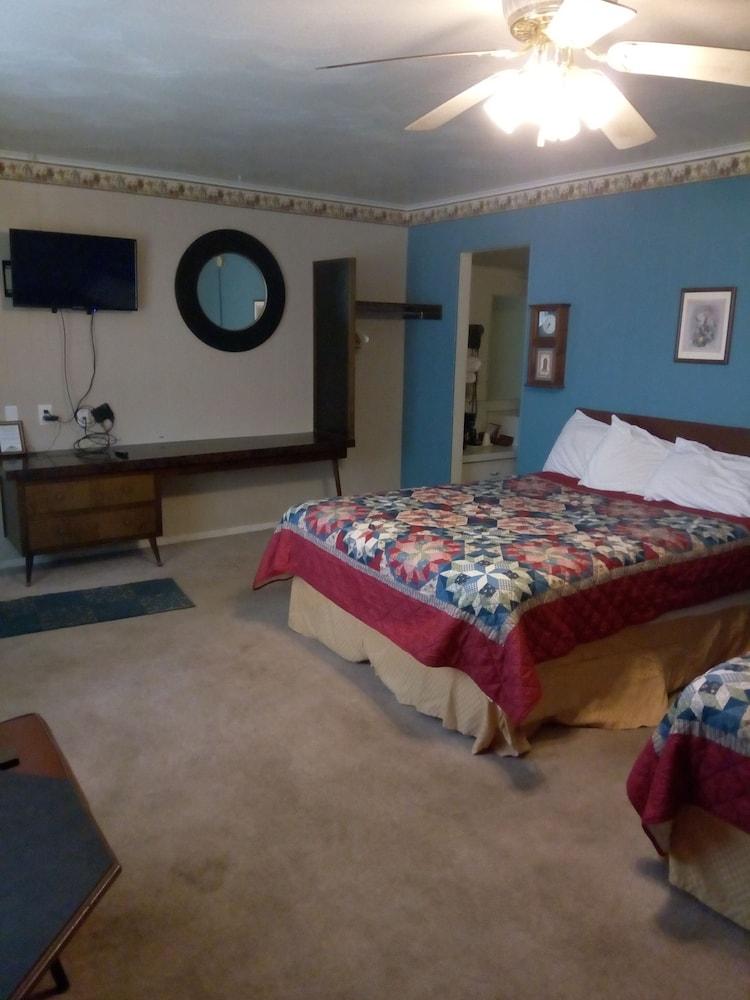 Willard Country Inn photo 16