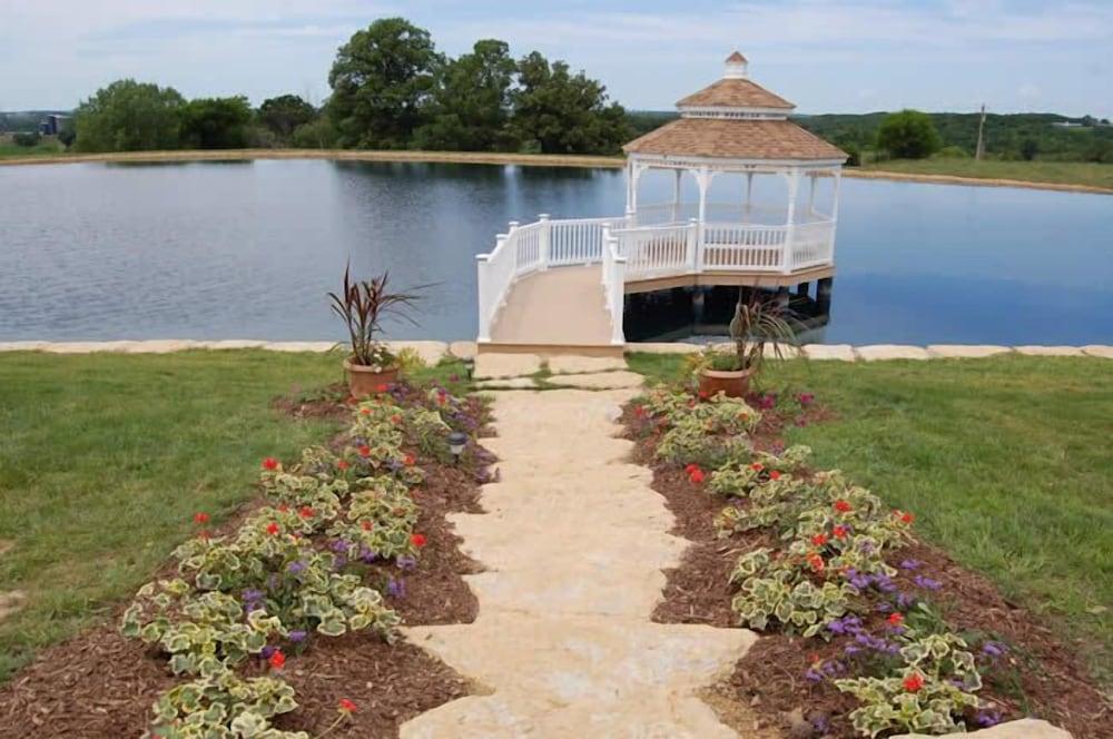 Lefevre Inn and Resort photo 34
