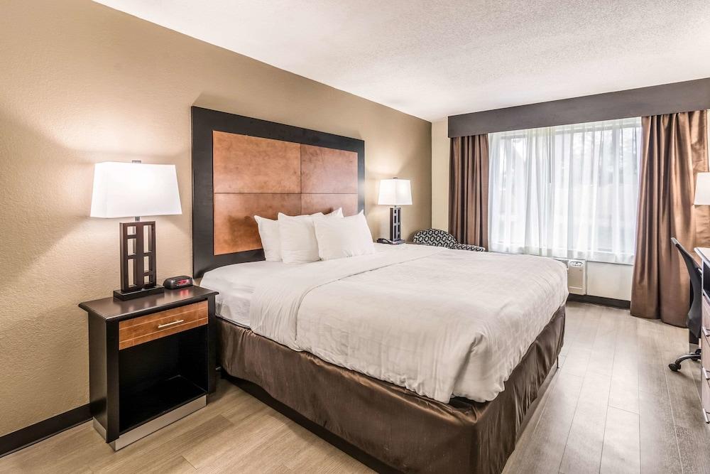 Quality Inn Pensacola North photo 13
