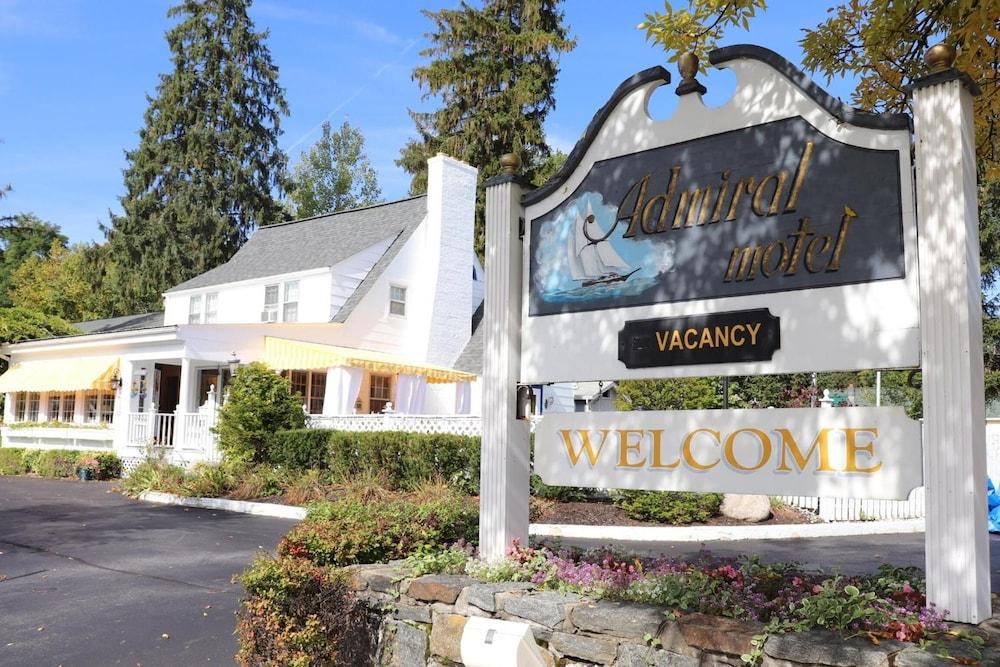Admiral Motel photo 1