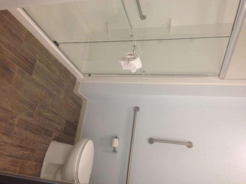 Hampton Inn Tampa/Rocky Point-Airport photo 13