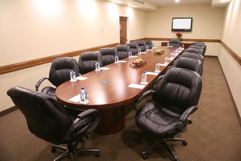 DoubleTree Suites by Hilton Hotel McAllen photo 31