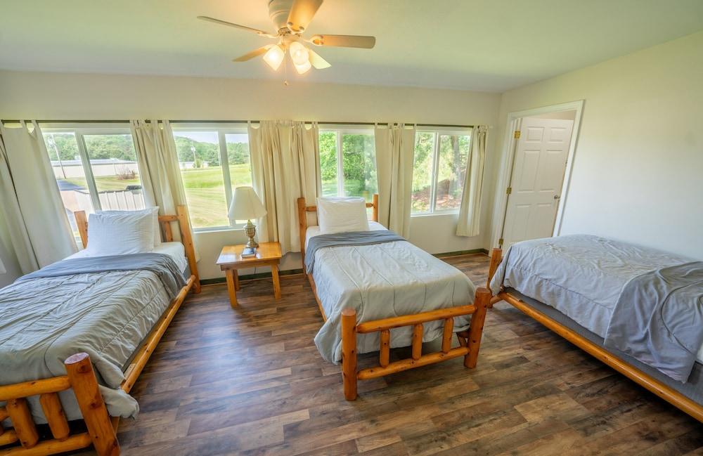 Fishtale Lodge photo 20