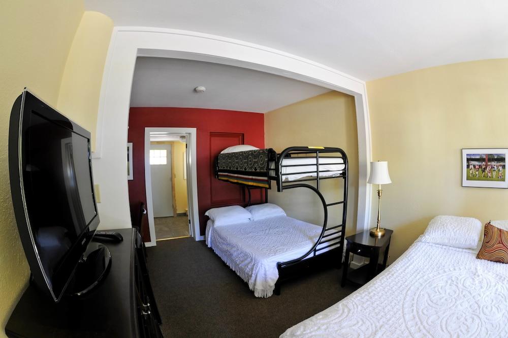 The Lava Hotel photo 9