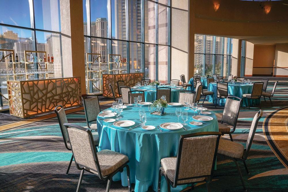 The SKYLOFTS at MGM Grand photo 24