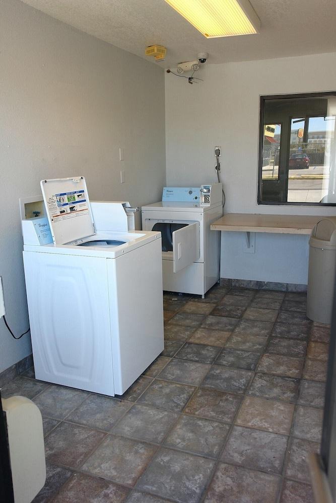 Motel 6 Hattiesburg, MS photo 12