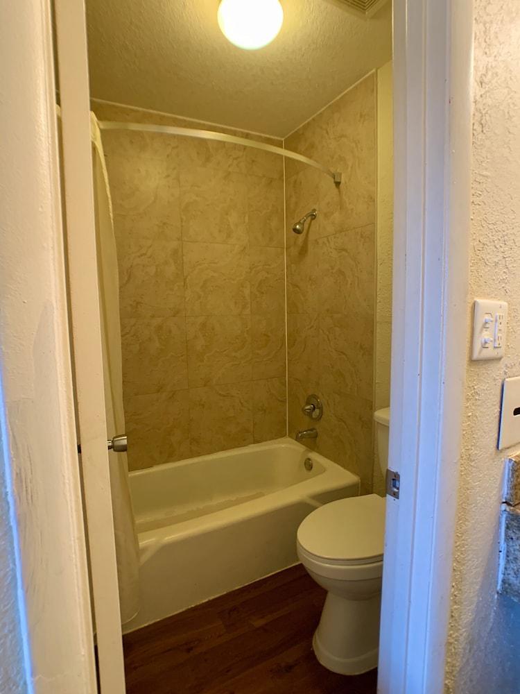 La Vista Inn photo 3