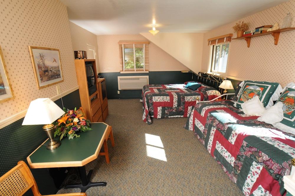 Morrison's Rogue River Lodge photo 31