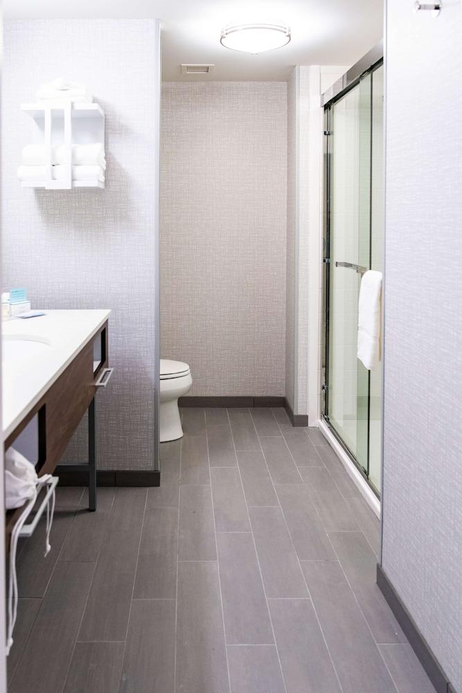 Hampton Inn Paris photo 38