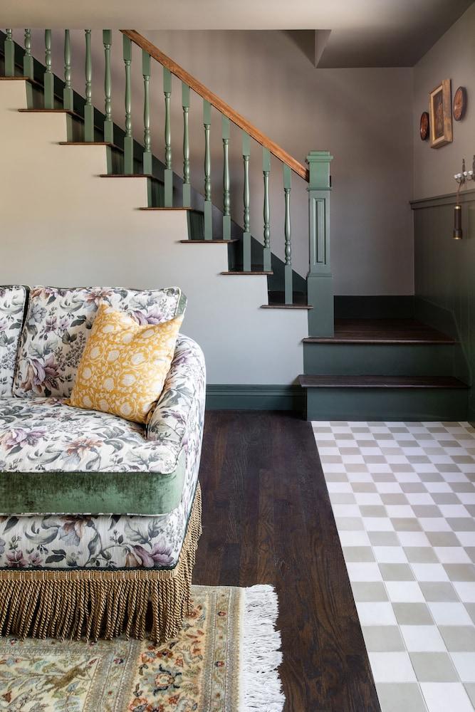 N+P Boutique Lodge photo 11