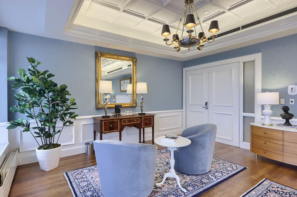 The Executive Suites and Venue photo 31