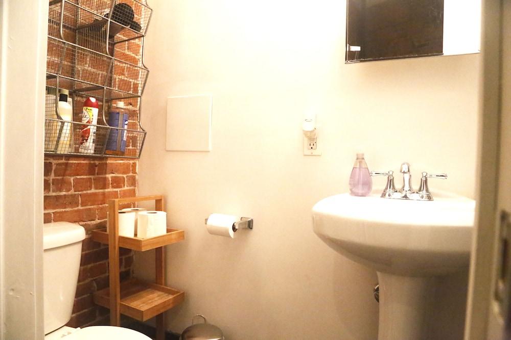 The Nomad Suites & Apartments photo 39