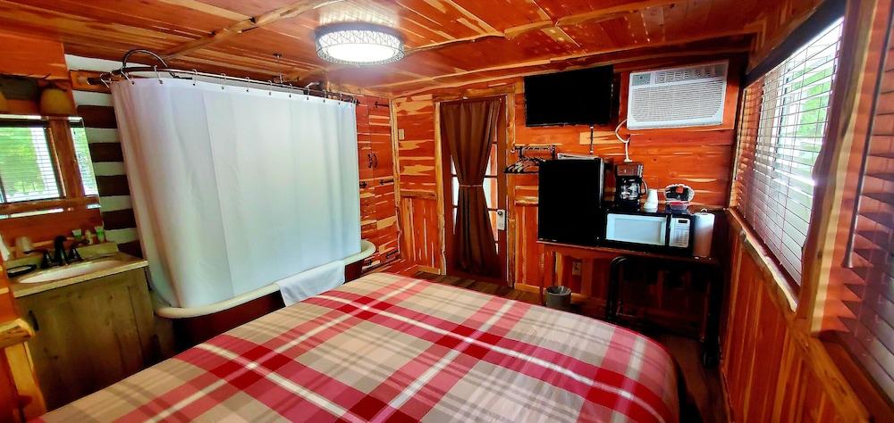 Log Cabin Inn photo 8