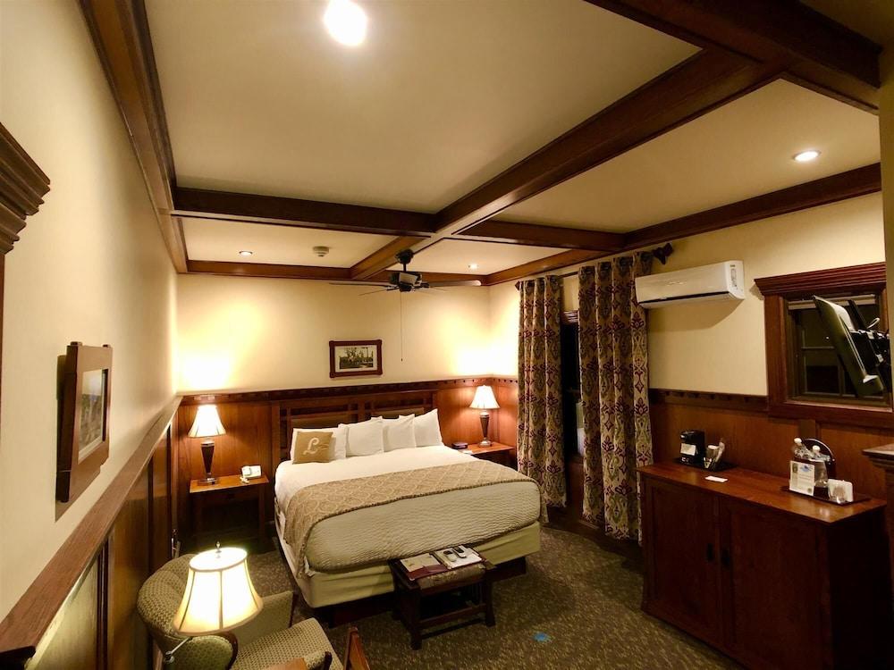 The Lodge at Cloudcroft photo 2