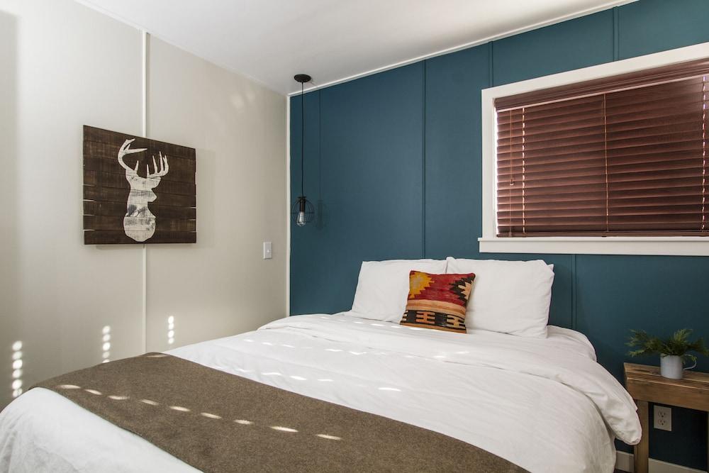 Noon Lodge at Mallard Bay photo 16