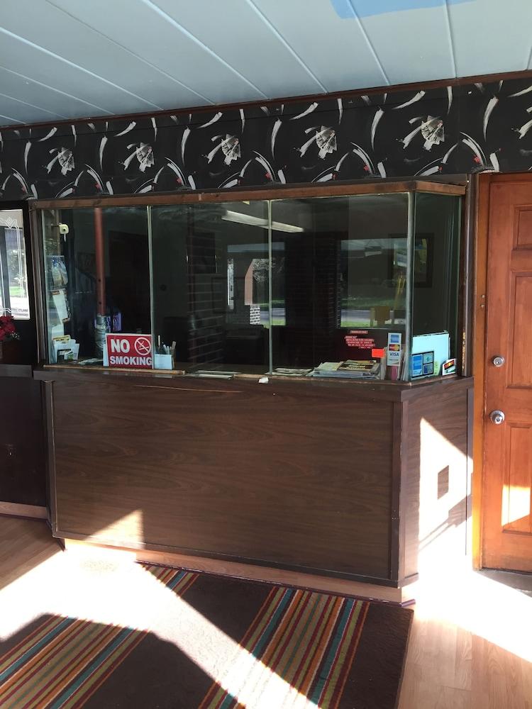 Royal Inn photo 2