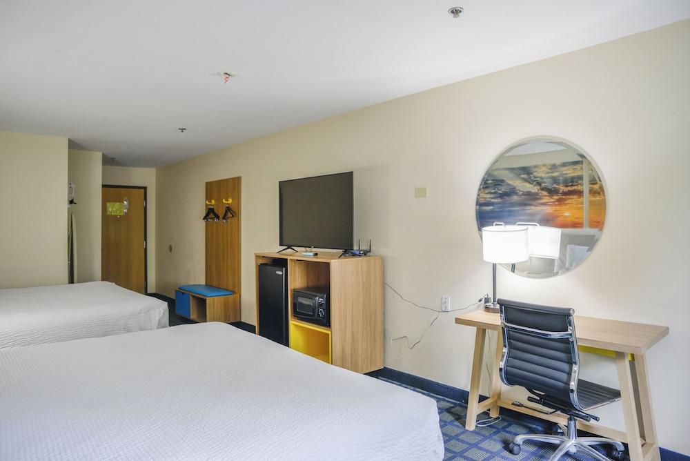 Days Inn by Wyndham Mount Vernon photo 7