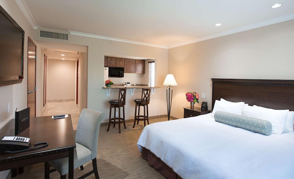 Coast Burbank Hotel photo 10