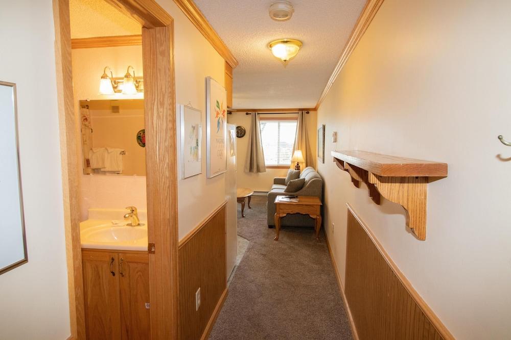 Mountaintop Condos photo 52