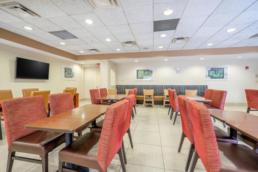 TownePlace Suites by Marriott Rochester photo 31
