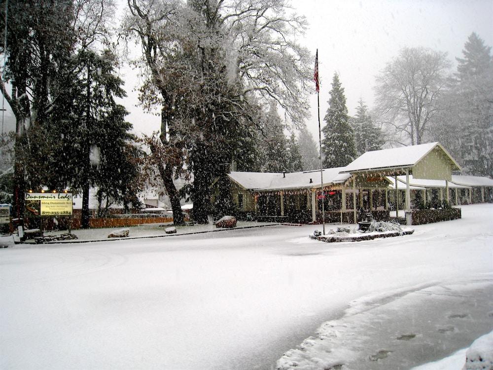 Dunsmuir Lodge photo 50
