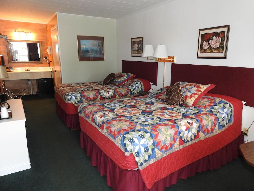 The Trails Inn photo 2