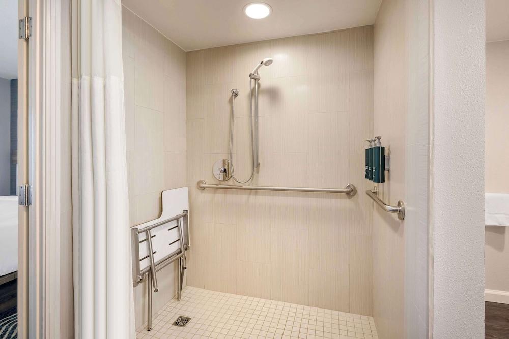Hilton Grand Vacations Club Paradise Las Vegas photo 15