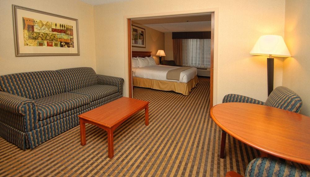 Kalamazoo Hotel and Suites photo 15