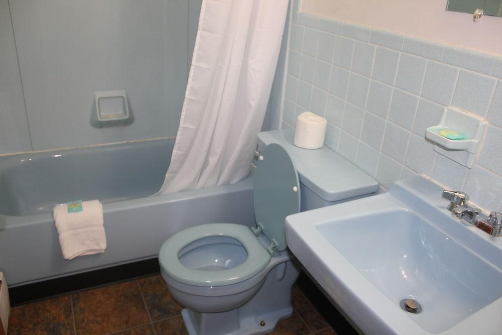 Green Valley Motel photo 8