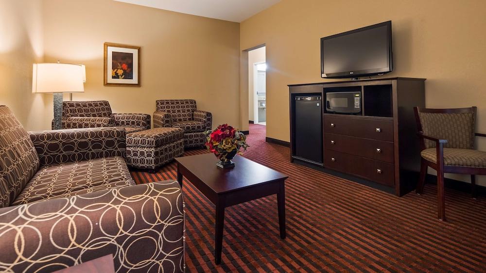 Best Western Plus Louisa photo 12
