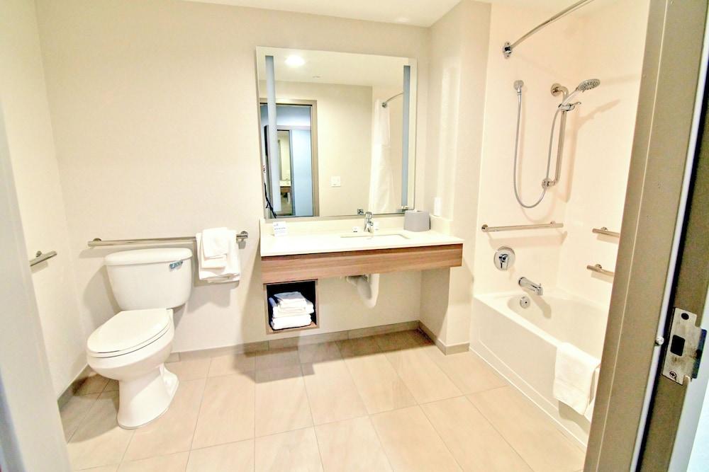 Holiday Inn Express & Suites Palm Coast I95 by IHG photo 19