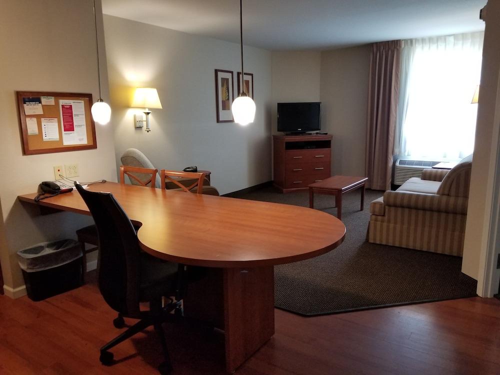 Candlewood Suites Cape Girardeau by IHG photo 63