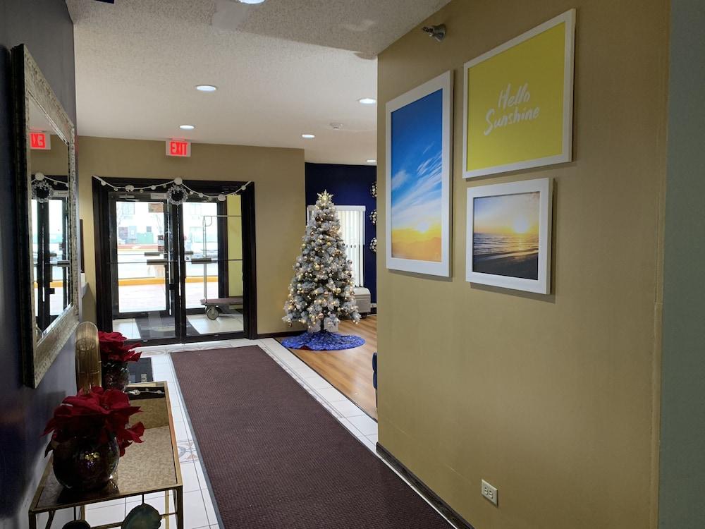 Halsted Inn and Suites Harvey - Chicago Southland photo 2