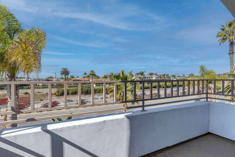 Comfort Suites San Clemente Beach photo 22