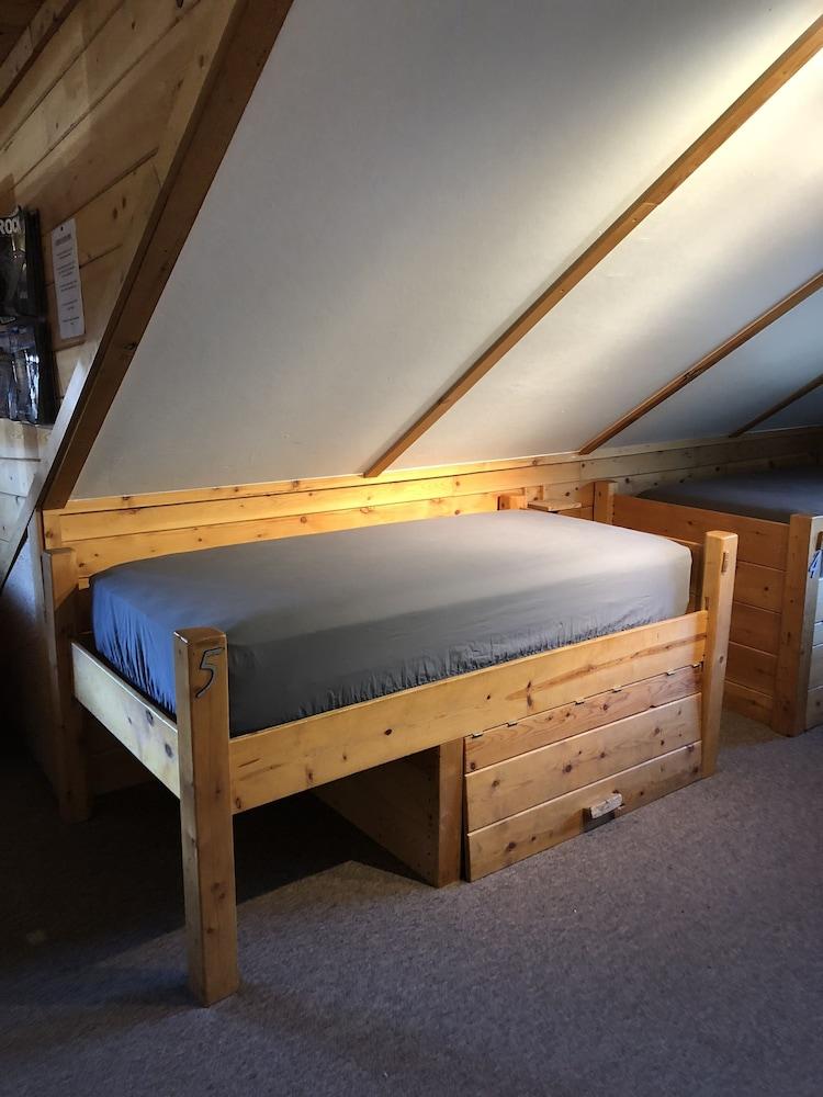 Estes Park Adventure Hostel photo 11