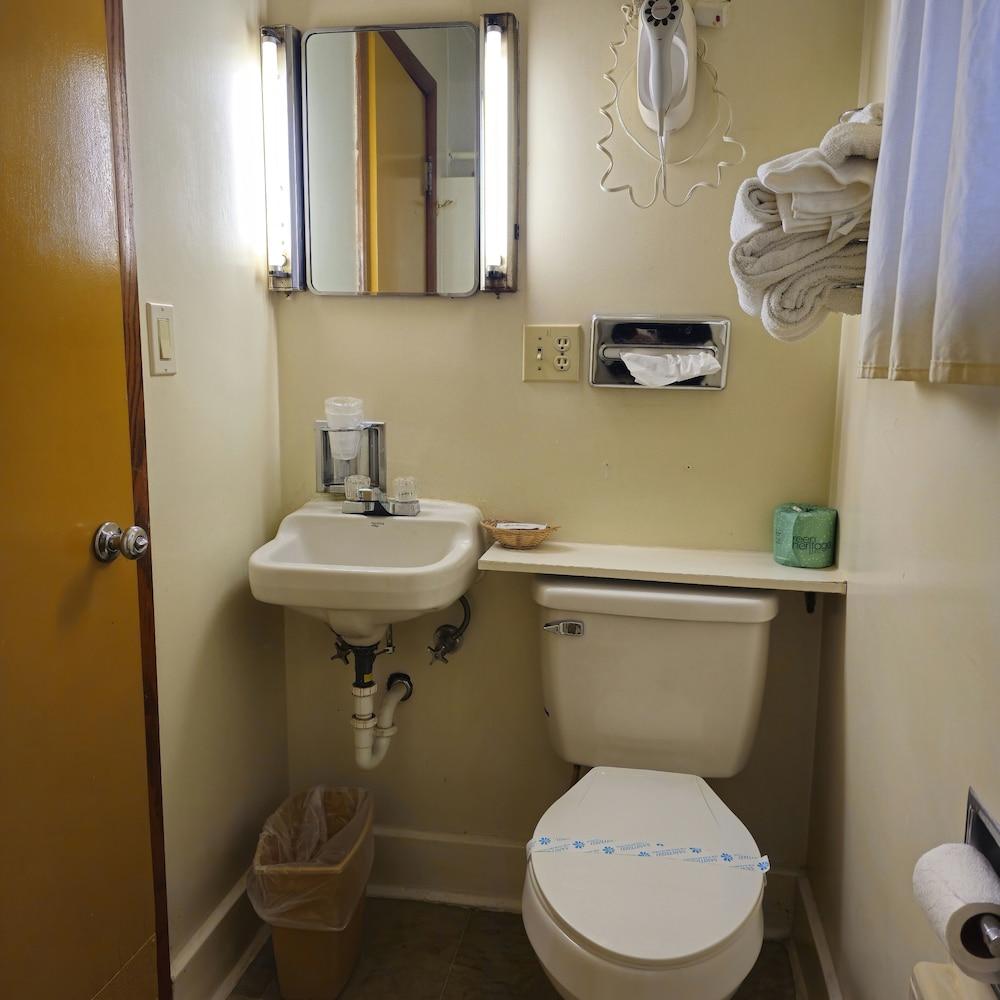 Home Motel Abbotsford photo 32