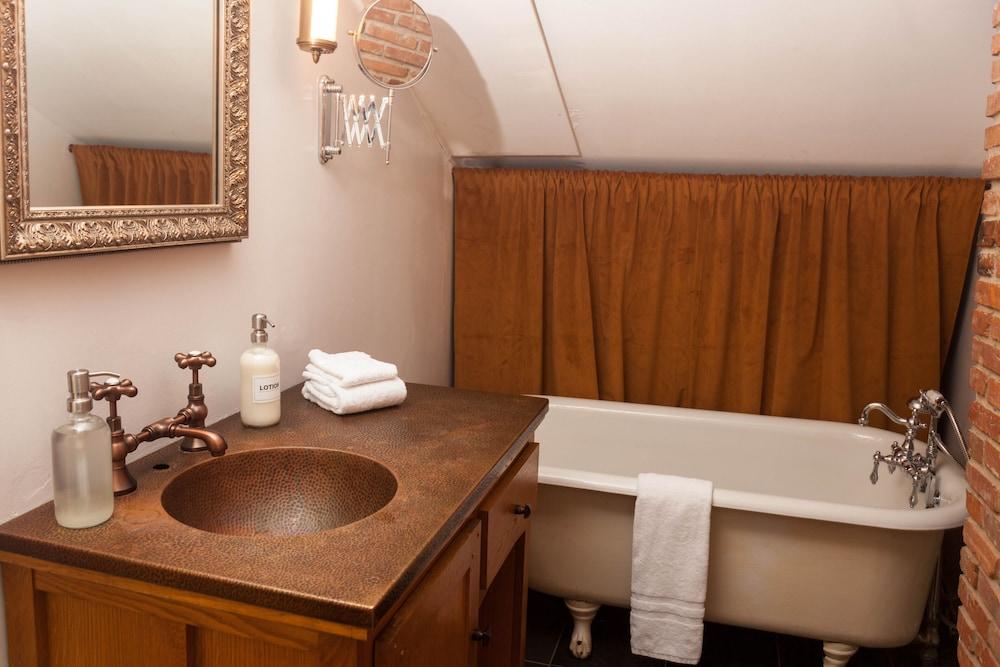 Argos Inn photo 55