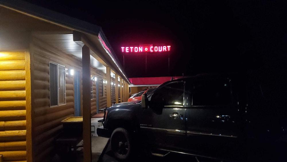 Teton Court Motel photo 16