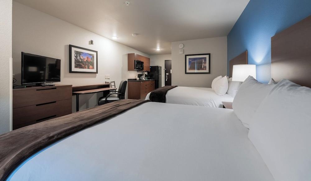 My Place Hotel - Colorado Springs, CO photo 10